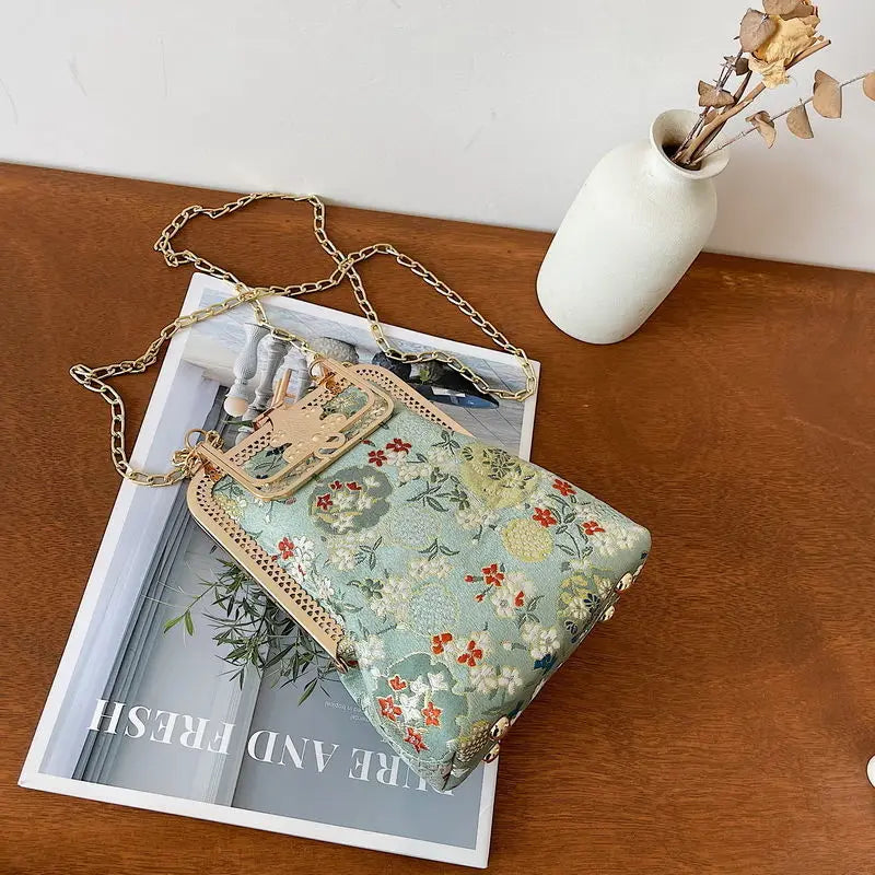 Hb53a8855cd3a4e2b9553dc6ad877f7058